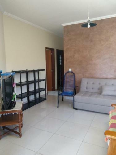 Casa Novinha Em Brotas, 5 Min Centro. Vem Curtir!
