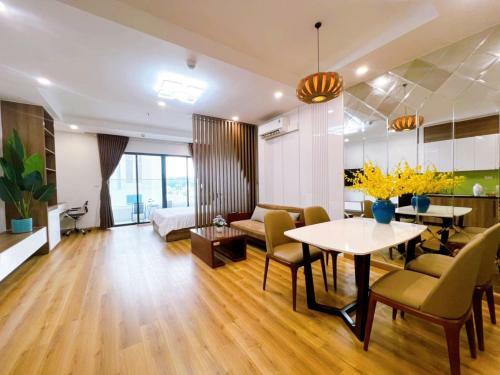 Trips Apartmen & Home Stay Quy Nh?n