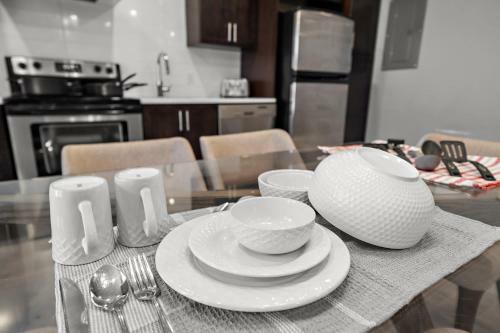 Charming Fresh 3br Apartment On Bishop St