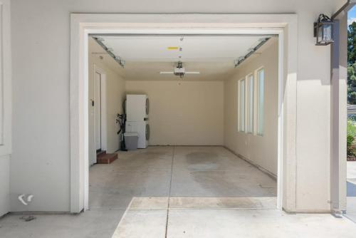 Cozy 2 Bedroom Home In Carmichael