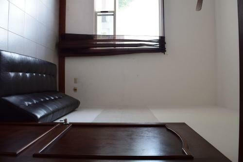 Hostal Room In House - Casa Compartida En Chipinque