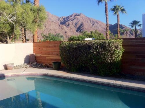 Claudia's Cove Retreat