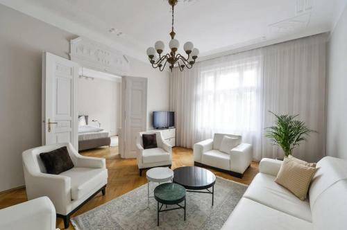 Apartamento Art Nouveau 3 Bedroom 2 Bathroom Flat
