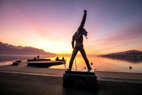 Montreux Center Panoramic Views 4bd Apartment