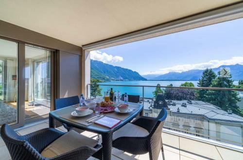 Montreux Center Panoramic Views 4bd Apartment