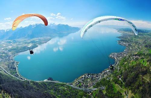 Montreux Center Panoramic Views 4bd Apartment
