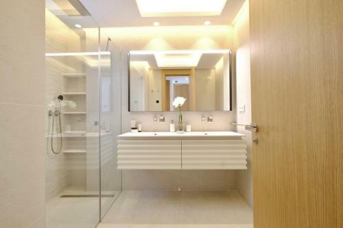 Brand-new Luxury Seaview Apartment Quercus