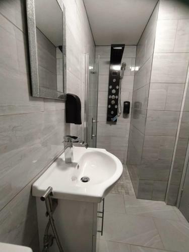 Black Pearl Luxury Apartments