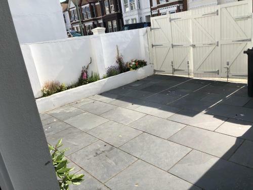 Apartamento Poets Rest, Free Parking 8 Minutes From Beach