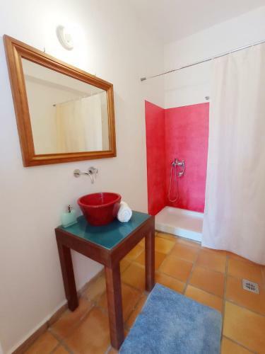Authentic Kefalonia - Pinecone Apartment