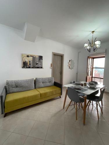 Ioannis (family House)