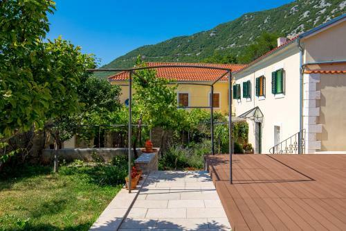 Apartamento Ku?a Za Odmor Nona Beba