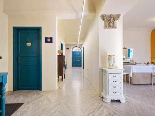 Charming Holiday Home In Caltagirone With Garden