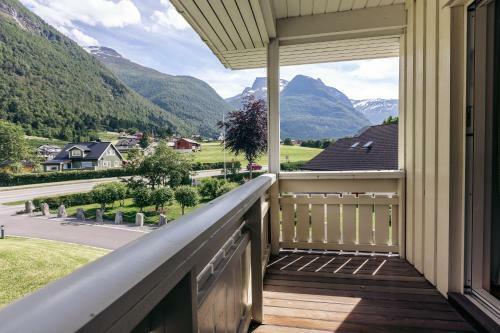 Hotel Loenfjord Loen