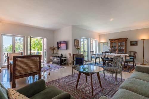 Apartamento Luxurious Two Bedroom Colina Park