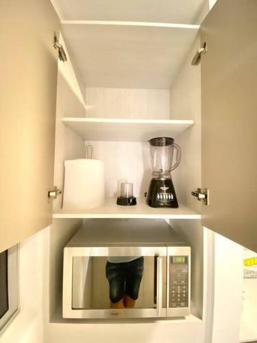 Gorgeous 3 Bedroom Apartment Condo With Balcony