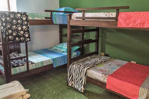 Hostal Habitaciones Privadas En Caracol Casa Turistica