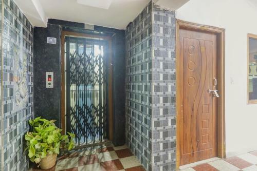 Oyo 91856 Broholic Hotels