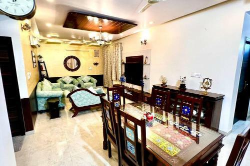Apartamento *serene*- A 3bhk Luxurious Homestay