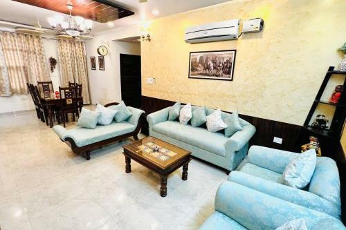 Apartamento *serene*- A 3bhk Luxurious Homestay