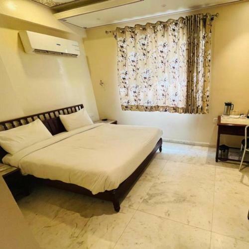 Airport Hotel