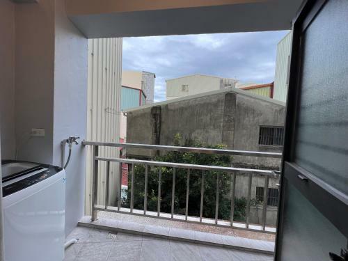 Fengyuan Green Self B&B