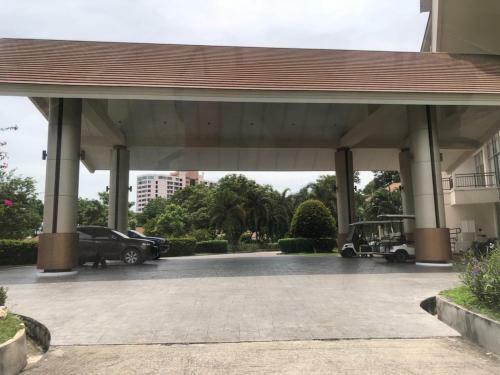 Laem Taen Bangsaen Hotel & Resort