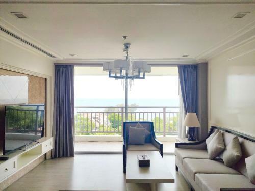 Laem Taen Bangsaen Hotel & Resort