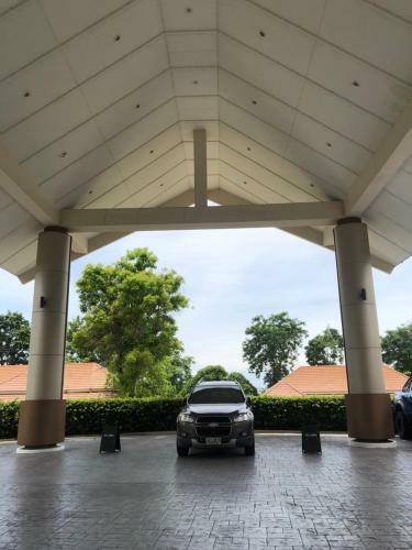 Laem Taen Bangsaen Hotel & Resort