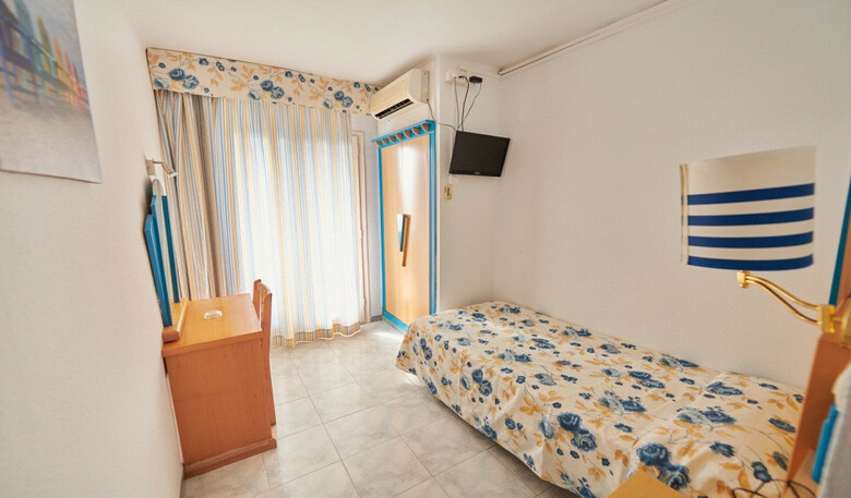 Hotel Checkin Blanes