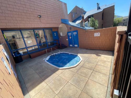 Forest Meadows 8 3 Bedroom Across From Bowling Alley And Great Restaurants