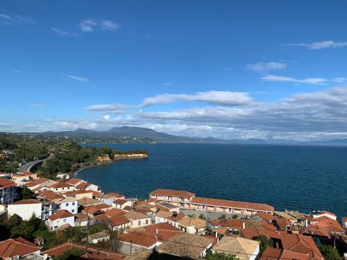 Chelid�ni House: Studio Apartment With Stunning Seaview