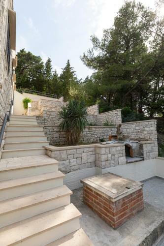 Villa White Stone House