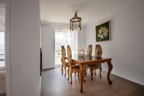 House With Mesmerizing View In Gokturkbuku