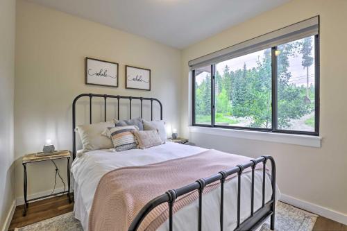 Mod Winter Park Townhome With Rooftop Balcony!