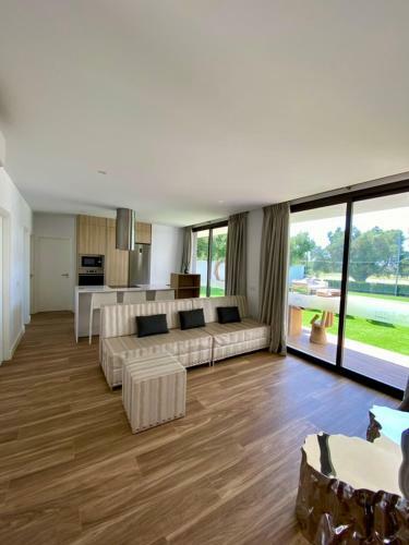 Vista Lago Ville