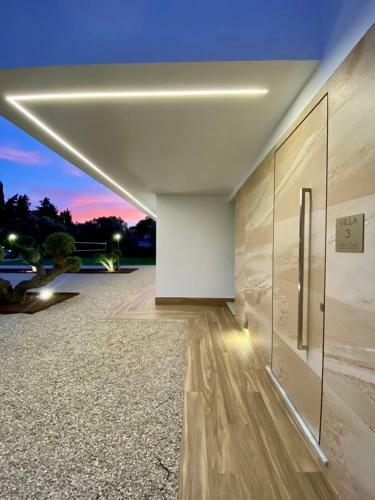 Vista Lago Ville