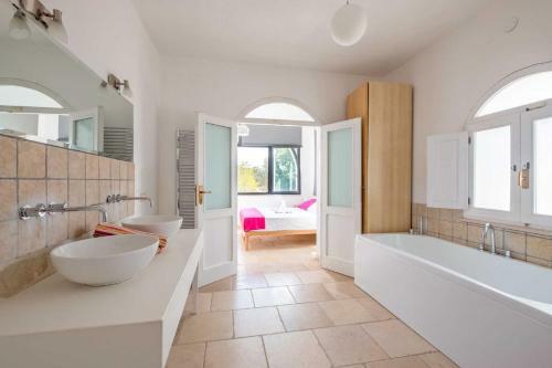 Villa Azzurrato By Villa Plus