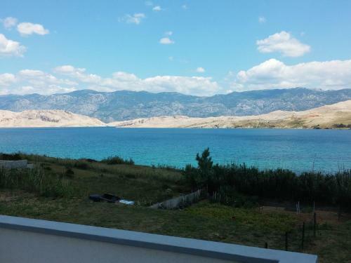 Spacious Apartment In Pag Dalmatia, Crotia
