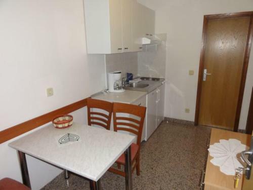 Hostal Cozy Apartments And Rooms Pavi?ini