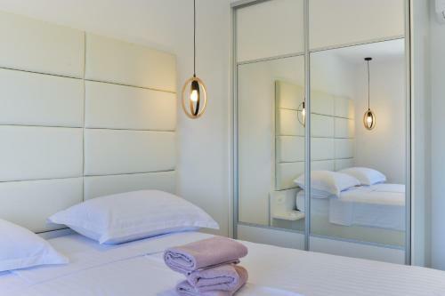 Apartamento Villa Div With Pool