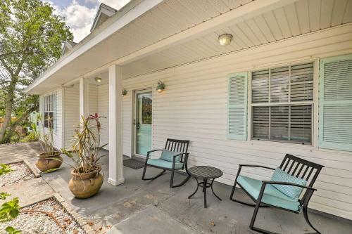 Pet-friendly Coastal Home Near Water Views!