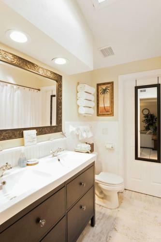 Twin Palms: A Chef's House Close To Beach * Super Kid Friendly