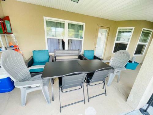 Florida Getaway: 4/3hm ?15ft Swimspa?near Beaches