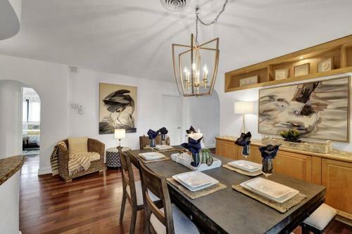 Professionally Decorated Luxury 3br & Private Pool