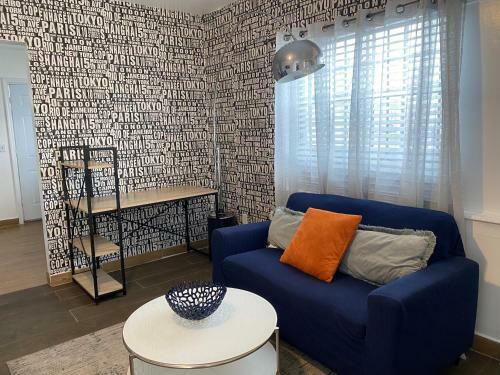 Charming Big Modern Apt 1/1 Garden Style Building 7020 #1