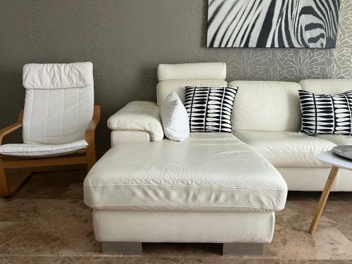 Apartamento La Calahorra Con Parking Gratuito