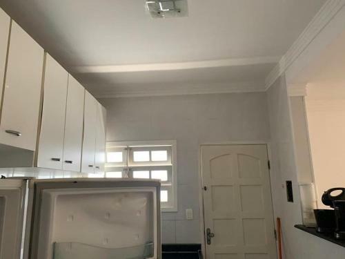 Rua S�rgio Paulo Freddy 98 Ocian Praia Grande