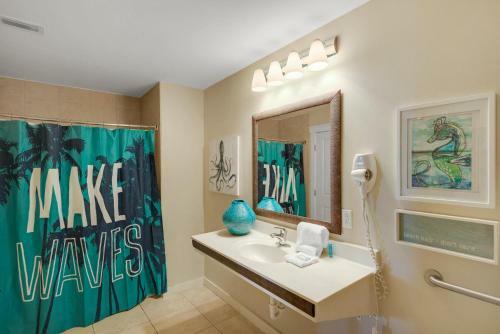 Apartamento Origin Unit 417 West End Condo With Peaceful Nature Views