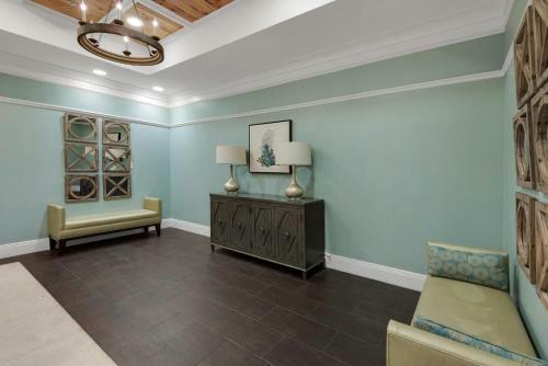 Apartamento Origin Unit 417 West End Condo With Peaceful Nature Views